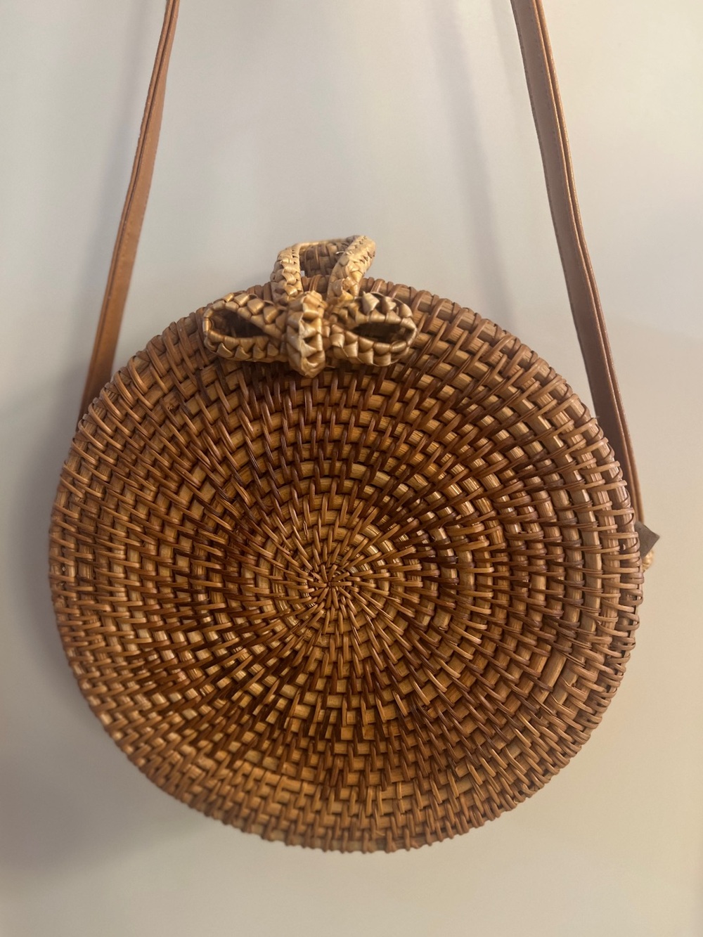Woven Round Crossbody Bag in Natural Brown